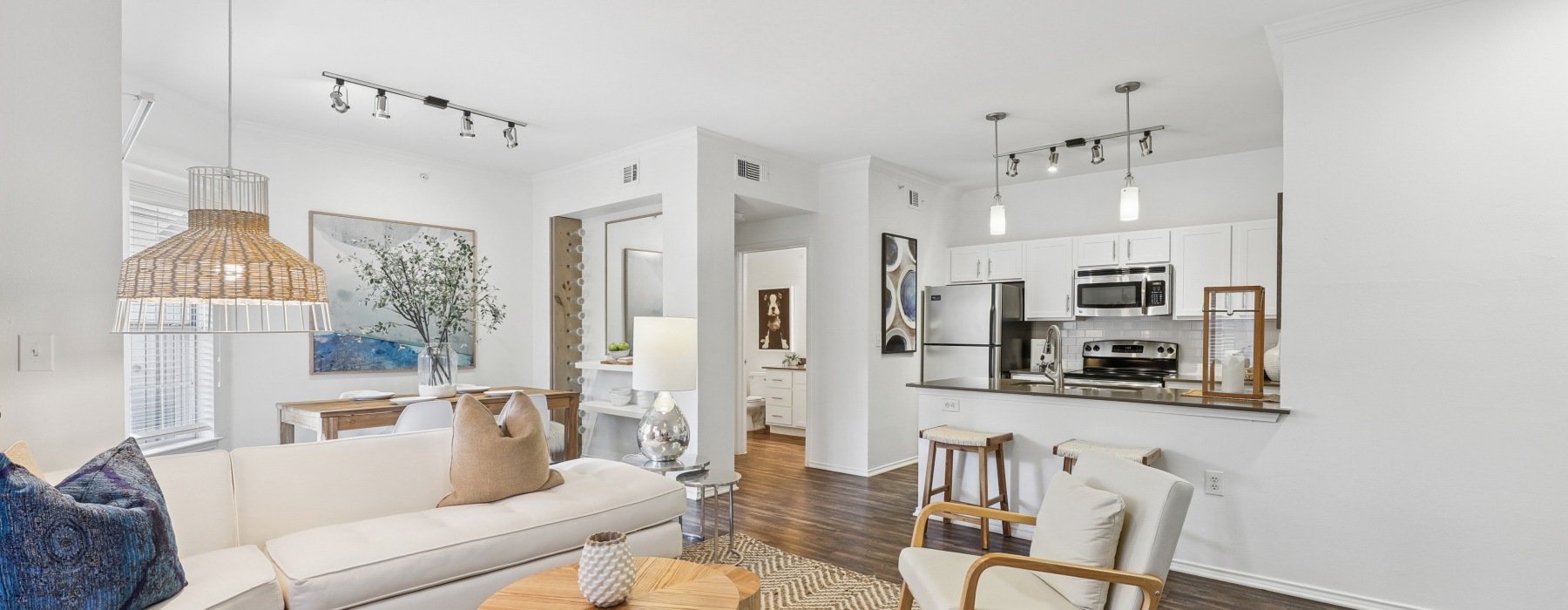 1, 2 & 3 Bedroom Apartments in Austin